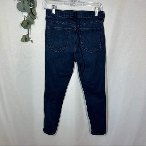 GAP | True Skinny Jeans Mid Rise Dark Wash Denim Blue Women’s Size 4/27P - Picture 6 of 13